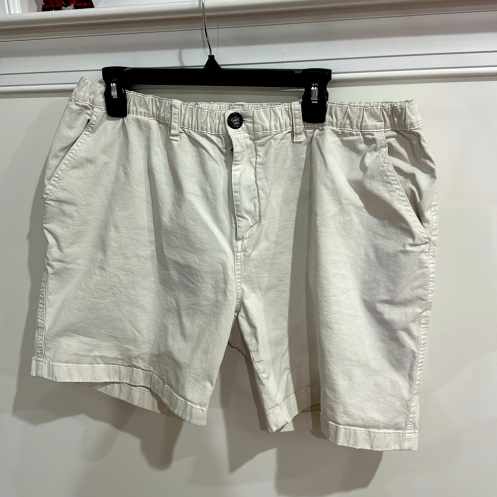 Chubbies Armadas Sand color Flat Front Shorts Classic Style. 7” inseam XXL